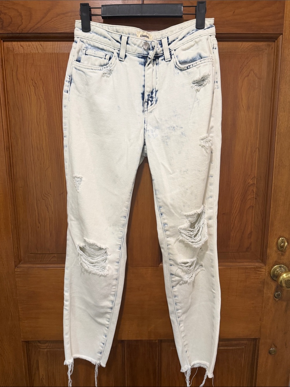 Light Wash Distressed Women’s Jeans - Casual Ripped Denim